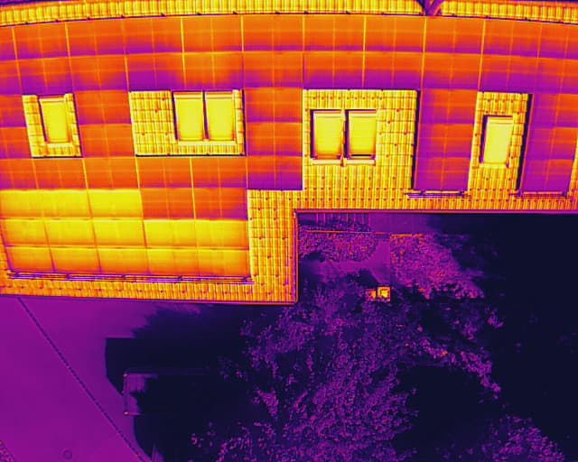 Thermaldrohnenflug von Energiehaus Stein
