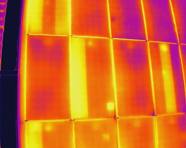 Thermaldrohnenflug für Photovoltaik